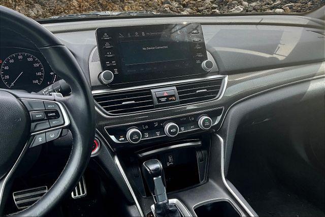 Photo of 2018 Crystal Black Pearl Honda Accord
