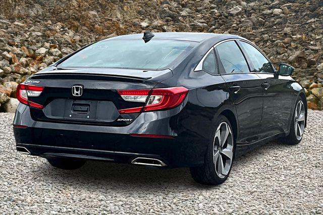Photo of 2018 Crystal Black Pearl Honda Accord