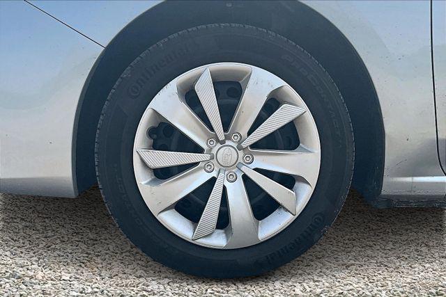 Photo of 2017 Ice Silver Metallic Subaru Impreza