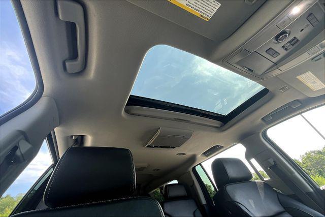 Photo of 2017 Gray Chevrolet Suburban