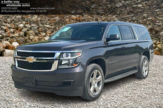 Photo of 2017 Gray Chevrolet Suburban