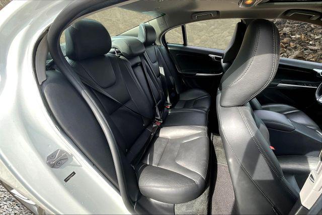 Photo of 2015 White Volvo S60