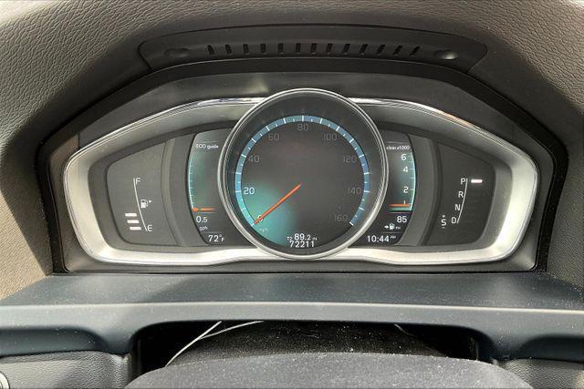 Photo of 2015 White Volvo S60