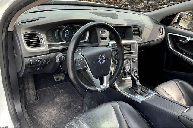 Photo of 2015 White Volvo S60