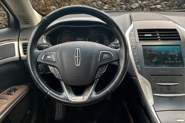 Photo of 2016 Tan Lincoln MKZ