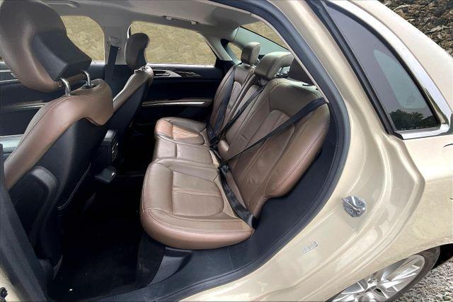 Photo of 2016 Tan Lincoln MKZ