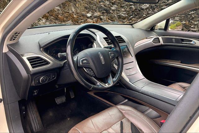 Photo of 2016 Tan Lincoln MKZ