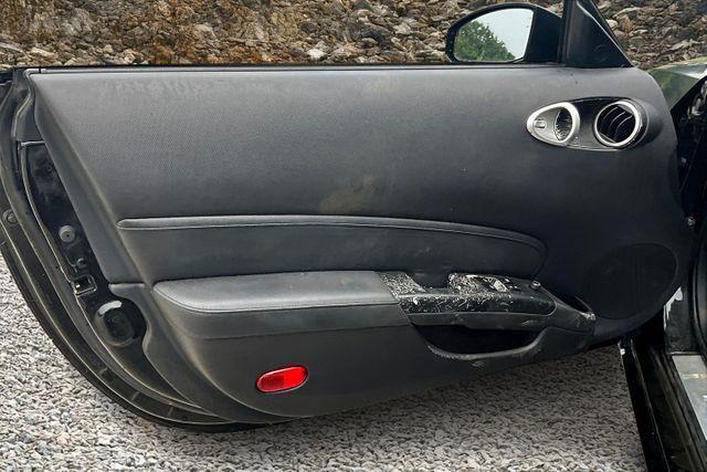 Photo of 2006 Magnetic Black Pearl Nissan 350Z