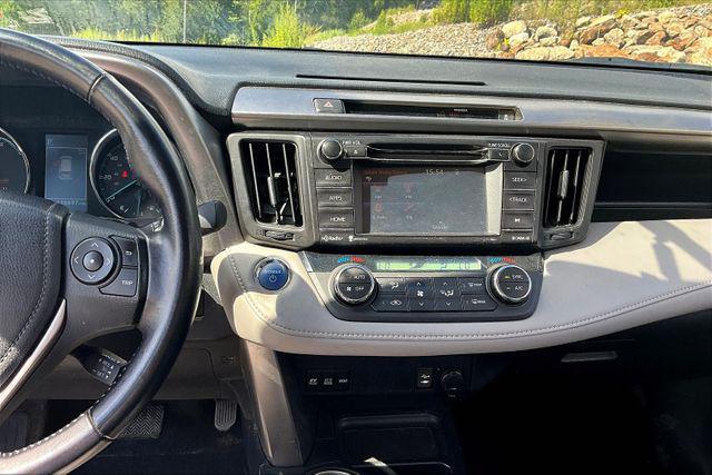 Photo of 2016 Classic Silver Metallic Toyota RAV4 Hybrid
