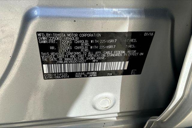 Photo of 2016 Classic Silver Metallic Toyota RAV4 Hybrid