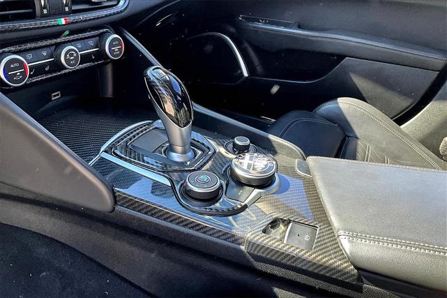 Photo of 2019 Silverstone Gray Metallic Alfa Romeo Giulia