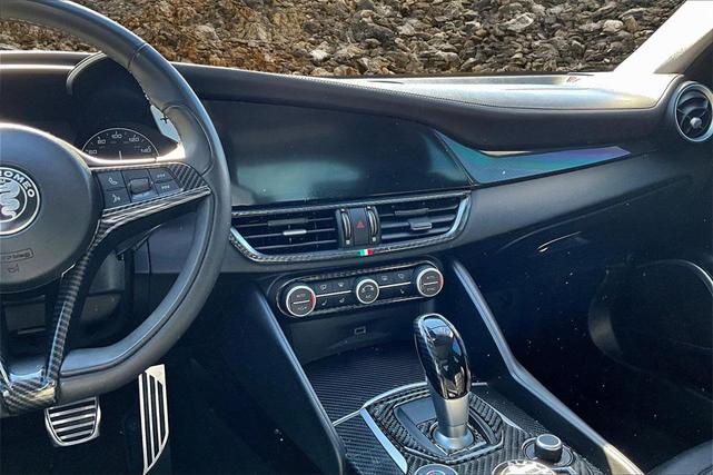 Photo of 2019 Silverstone Gray Metallic Alfa Romeo Giulia