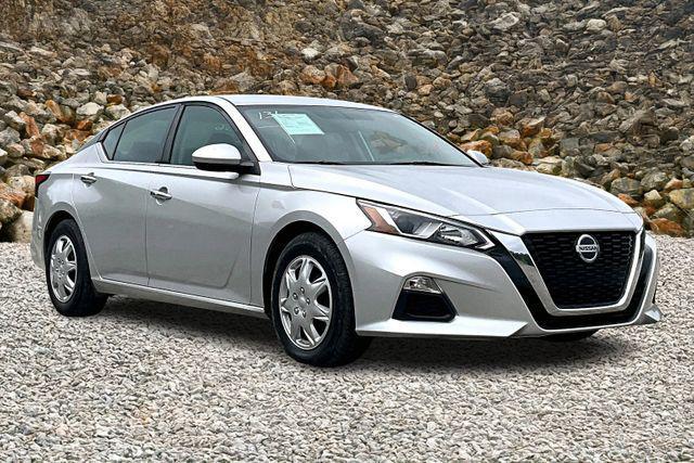 Photo of 2019 Brilliant Silver Metallic Nissan Altima