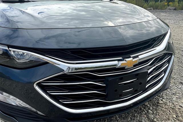 Photo of 2021 Shadow Gray Metallic Chevrolet Malibu