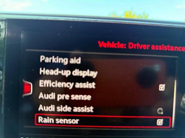 Photo of 2018 Florett Silver Metallic Audi Q7