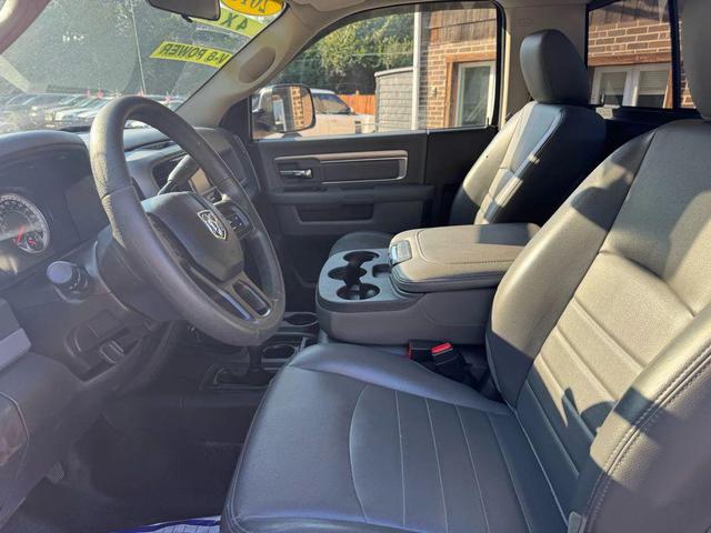 Photo of 2018 Bright Silver Metallic Clearcoat RAM 3500