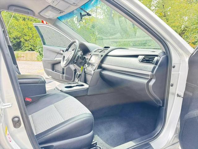 Photo of 2012 Classic Silver Metallic Toyota Camry