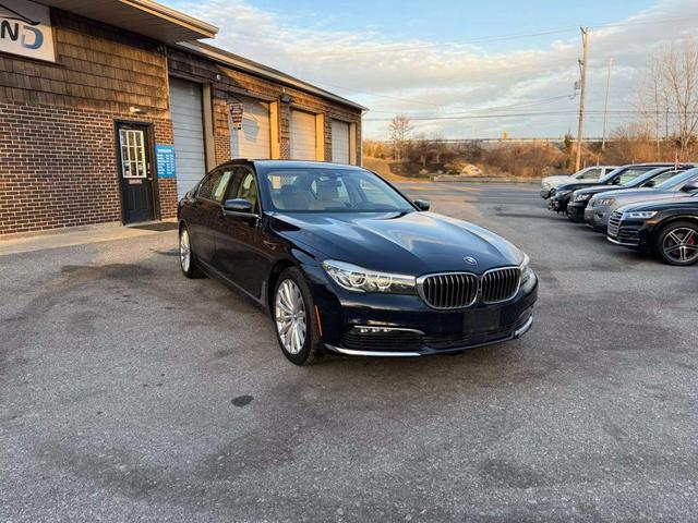 Photo of 2016 Imperial Blue Metallic BMW 740