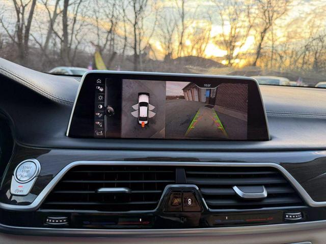 Photo of 2016 Imperial Blue Metallic BMW 740
