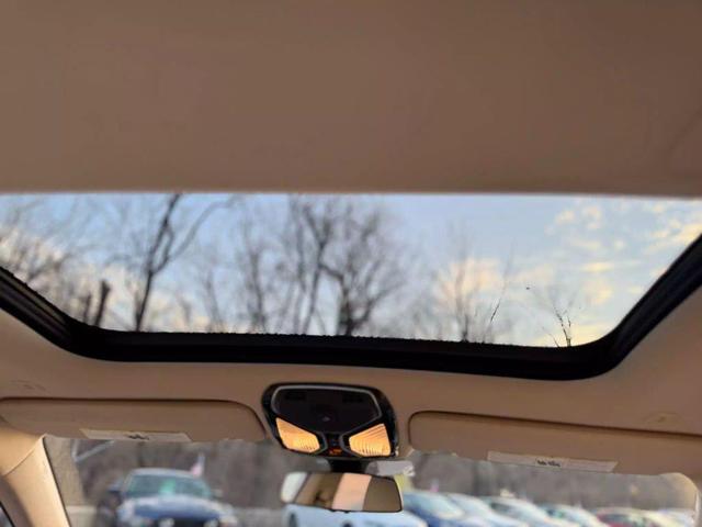 Photo of 2016 Imperial Blue Metallic BMW 740