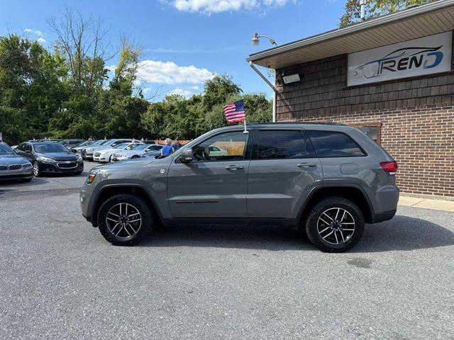 Photo of 2020 Sting-Gray Clearcoat Jeep Grand Cherokee