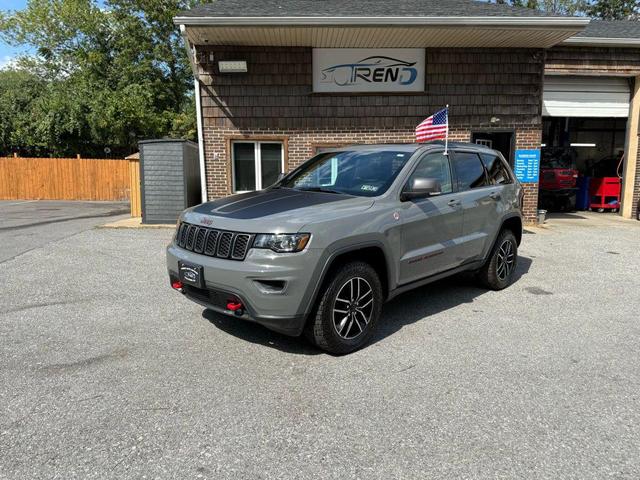 Photo of 2020 Sting-Gray Clearcoat Jeep Grand Cherokee