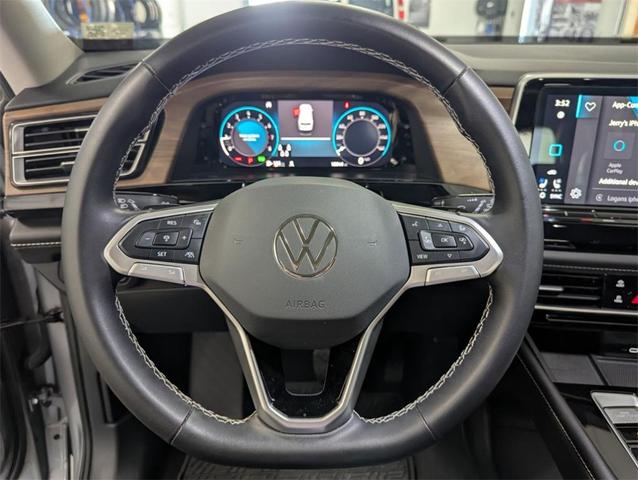 Photo of 2024 Silver Bird Metallic Volkswagen Atlas