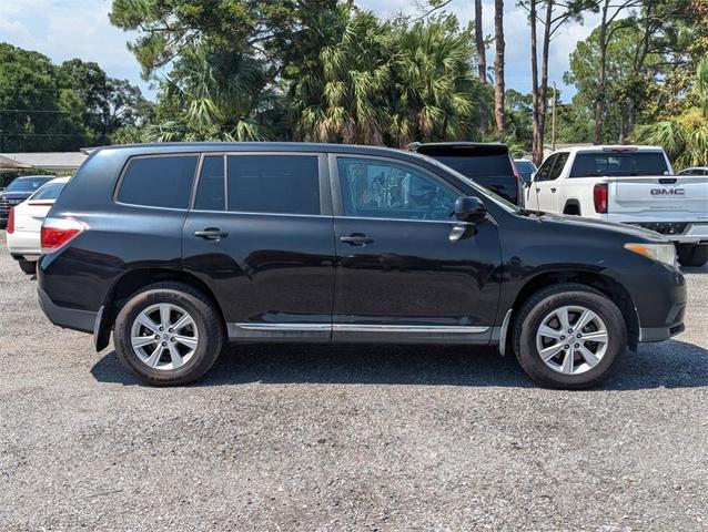 Photo of 2012 Black Toyota Highlander