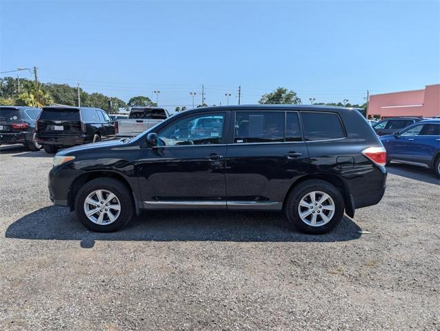 Photo of 2012 Black Toyota Highlander