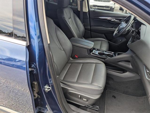 Photo of 2023 Sapphire Metallic Buick Envision