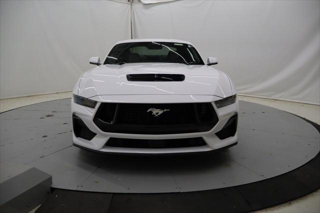 Photo of 2025 Oxford White Ford Mustang