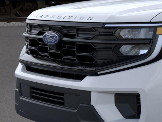 Photo of 2025 Oxford White Ford Expedition