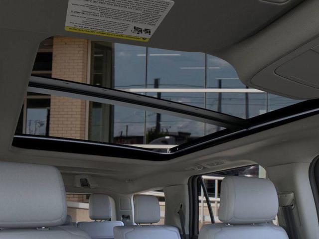 Photo of 2025 Gray Ford Expedition