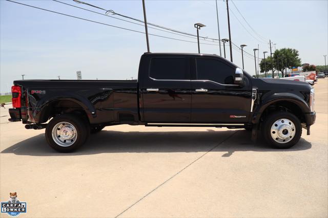 Photo of 2025 Black Metallic Ford F-450
