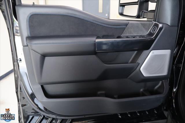 Photo of 2025 Black Metallic Ford F-450