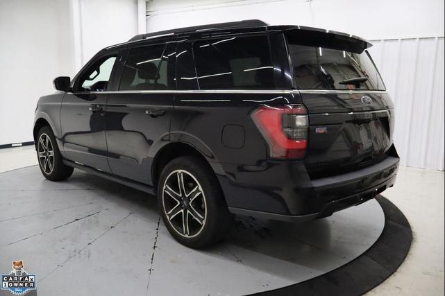 Photo of 2021 Agate Black Metallic Ford Expedition