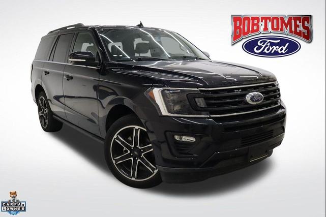 Photo of 2021 Agate Black Metallic Ford Expedition