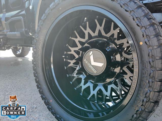 Photo of 2025 Black Metallic Ford F-450