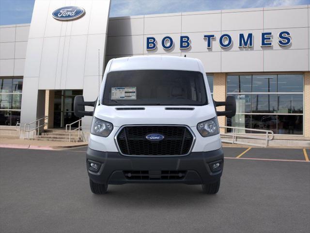 Photo of 2025 Oxford White Ford Transit-250