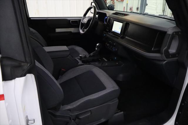 Photo of 2022 Oxford White Ford Bronco