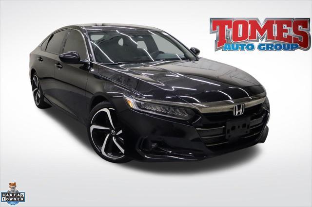 Photo of 2022 Crystal Black Pearl Honda Accord
