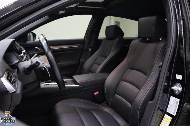 Photo of 2022 Crystal Black Pearl Honda Accord