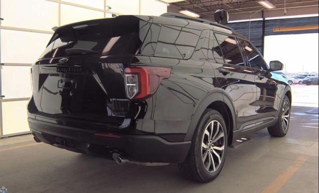 Photo of 2022 Agate Black Metallic Ford Explorer