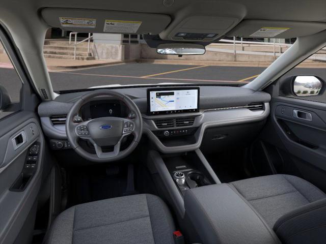 Photo of 2025 White Ford Explorer