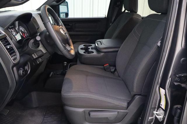 Photo of 2024 Granite Crystal Metallic Clearcoat RAM 2500