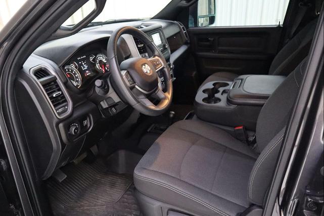 Photo of 2024 Granite Crystal Metallic Clearcoat RAM 2500