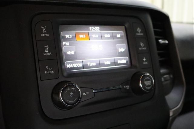 Photo of 2024 Granite Crystal Metallic Clearcoat RAM 2500