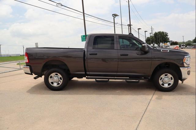 Photo of 2024 Granite Crystal Metallic Clearcoat RAM 2500