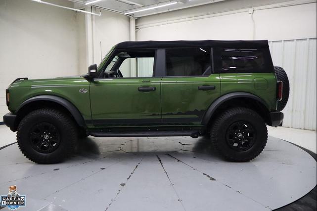 Photo of 2022 Green Metallic Ford Bronco