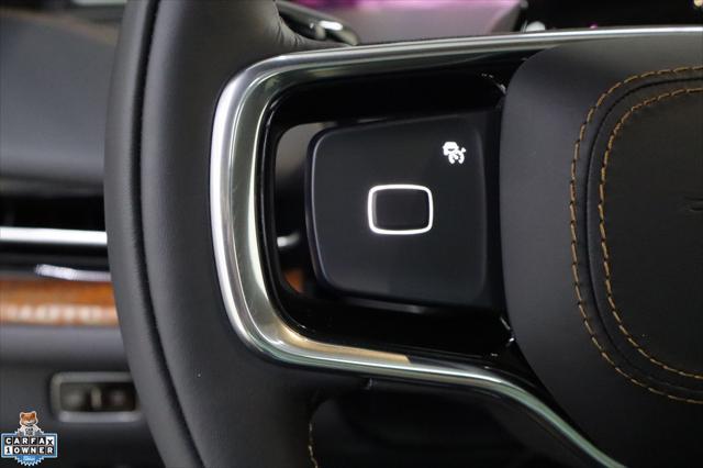 Photo of 2025 Sunrise Copper Metallic Pearlcoat Lincoln Navigator